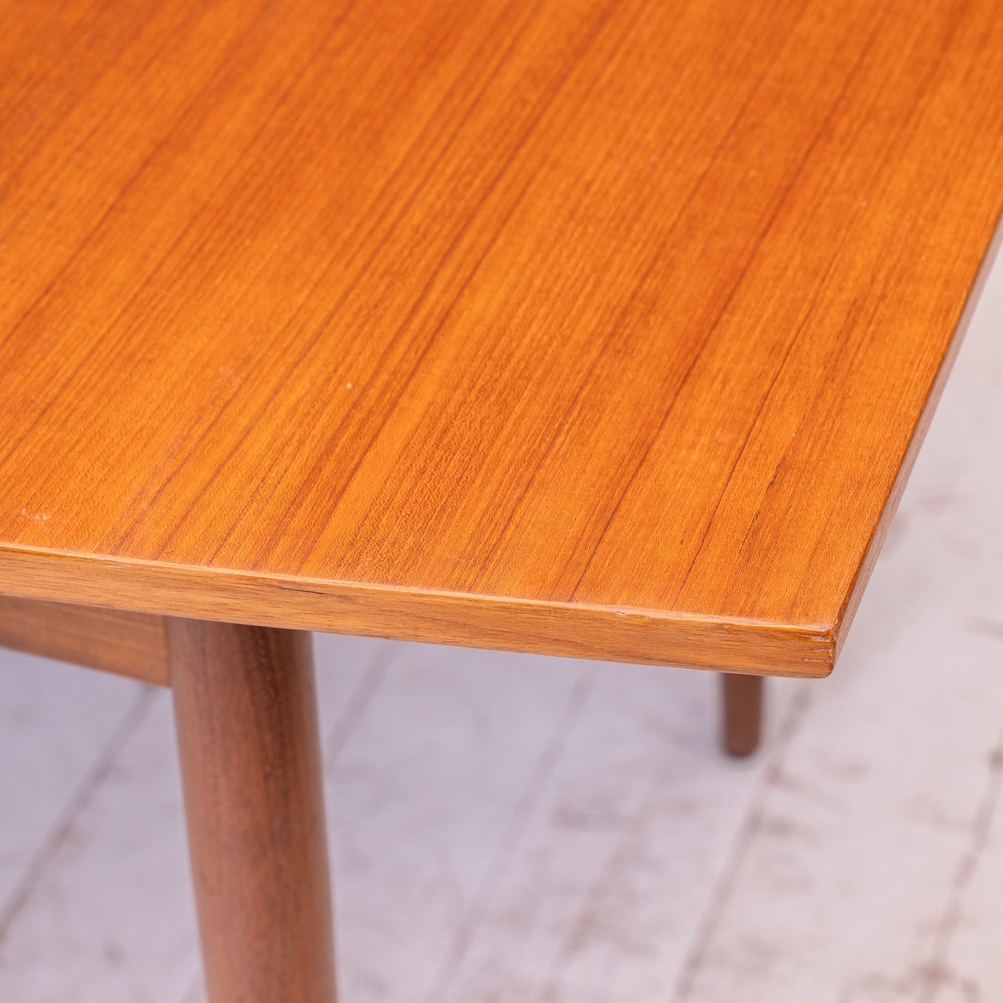 Tavolo allungabile in stile scandinavo in teak, anni '60