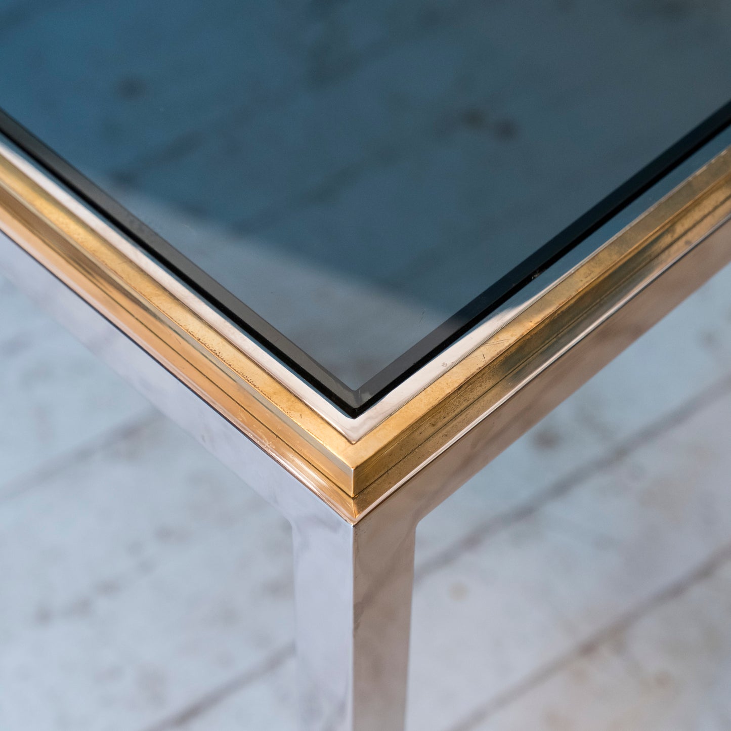 Tavolo Romeo Rega in Acciaio Cromato e Vetro Fumé – Design Italiano Anni '70