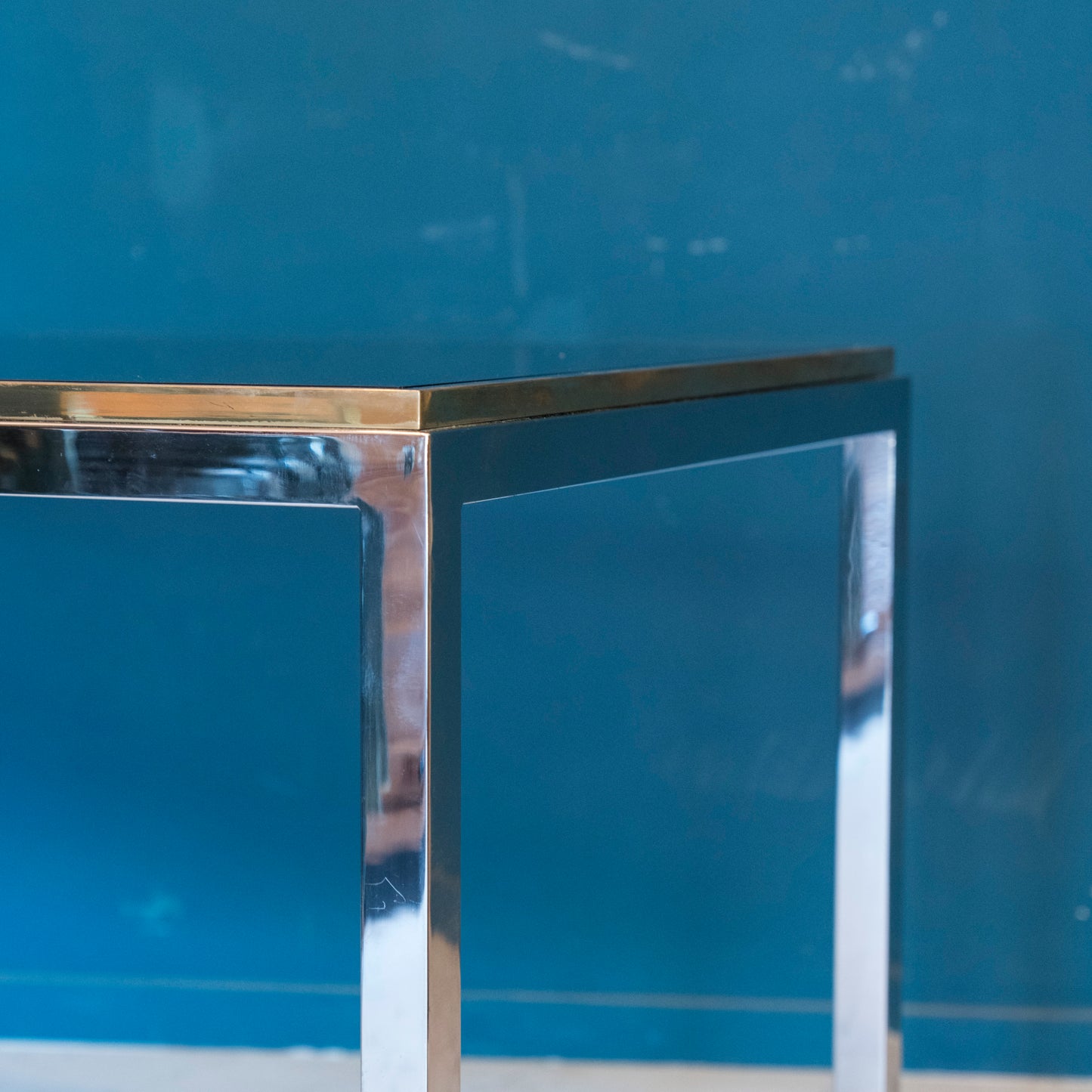 Tavolo Romeo Rega in Acciaio Cromato e Vetro Fumé – Design Italiano Anni '70